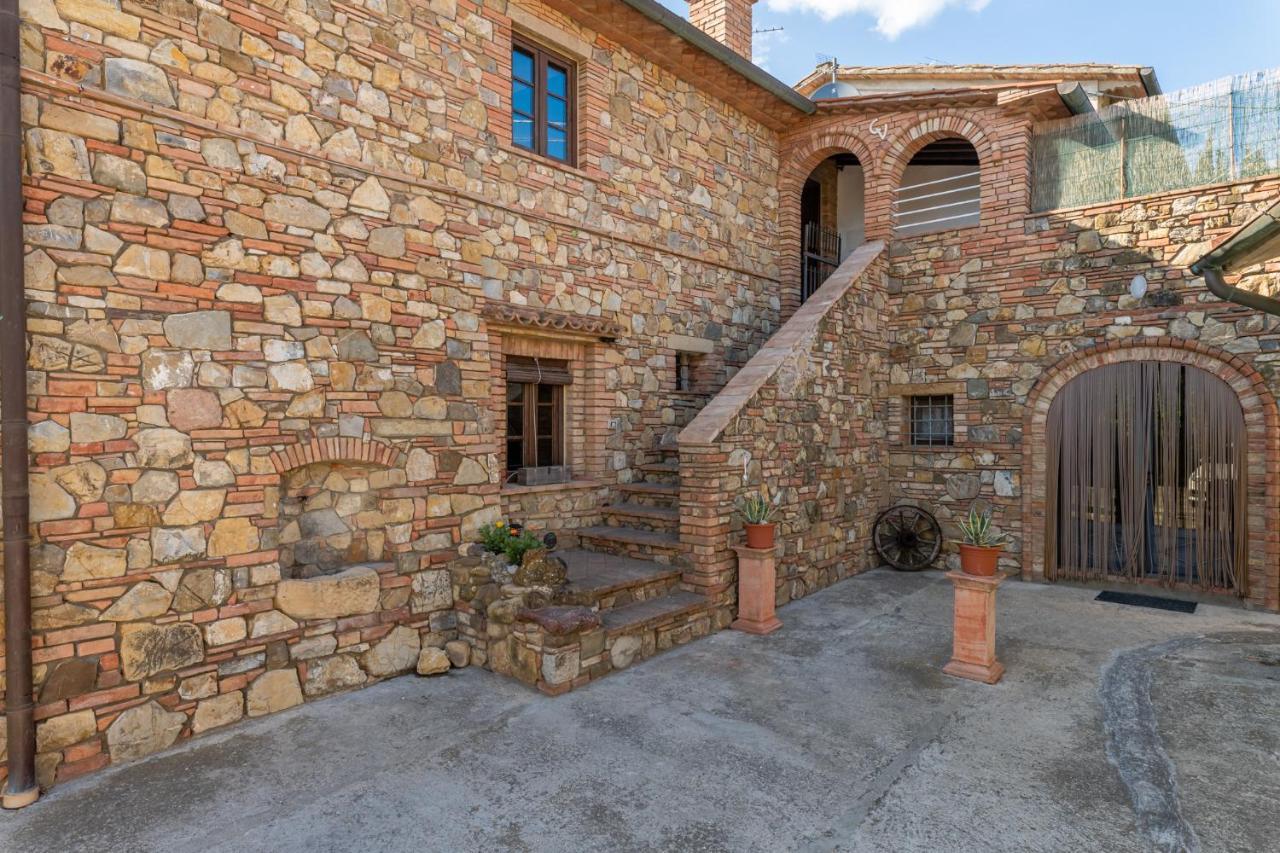 Casa Vecchia Rooms And Parking Gambassi Terme Exteriér fotografie
