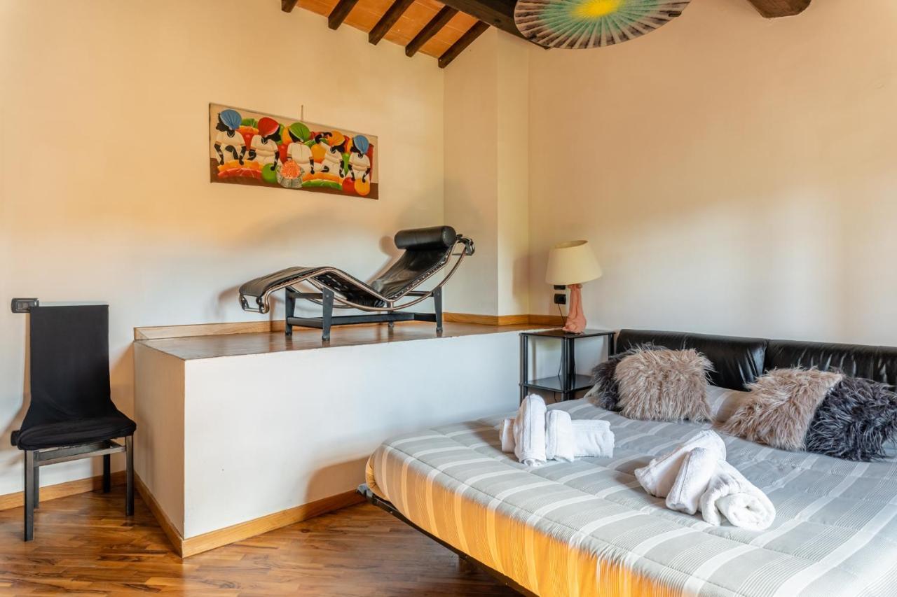 Casa Vecchia Rooms And Parking Gambassi Terme Exteriér fotografie