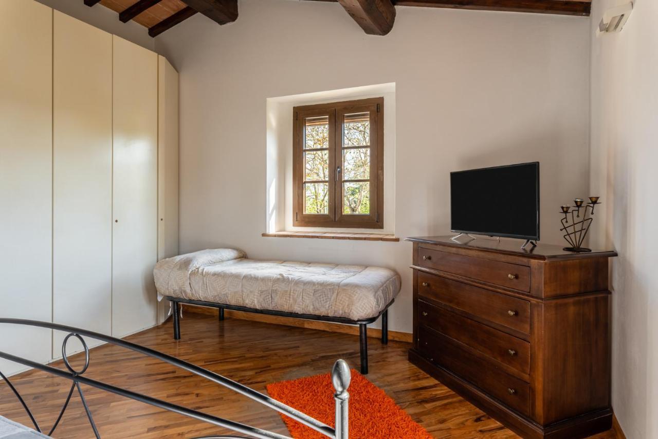 Casa Vecchia Rooms And Parking Gambassi Terme Exteriér fotografie