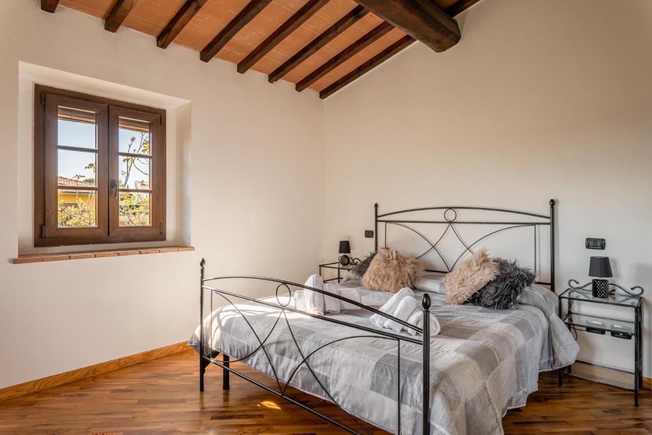 Casa Vecchia Rooms And Parking Gambassi Terme Exteriér fotografie